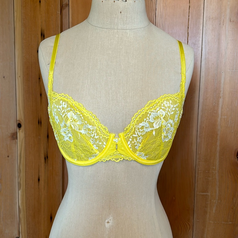 Victoria’s Secret, Demi Lace Bra